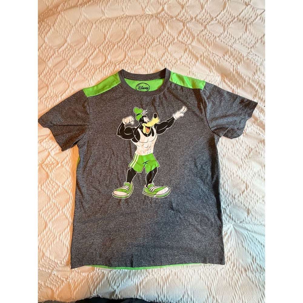 Disney Goofy Buff Muscular Graphic Tee Men's Medium Gray Green Performance Shirt